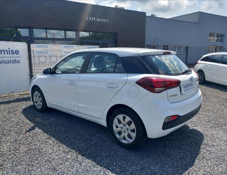 Hyundai i20 6