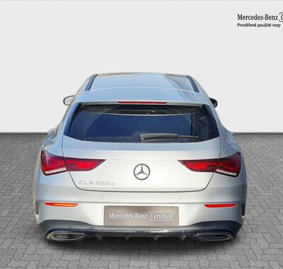 Mercedes-Benz CLA 4