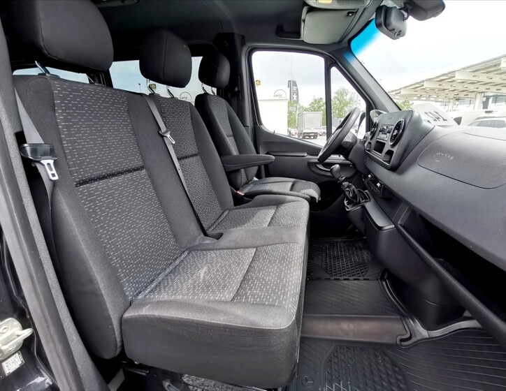 Mercedes-Benz Sprinter 7