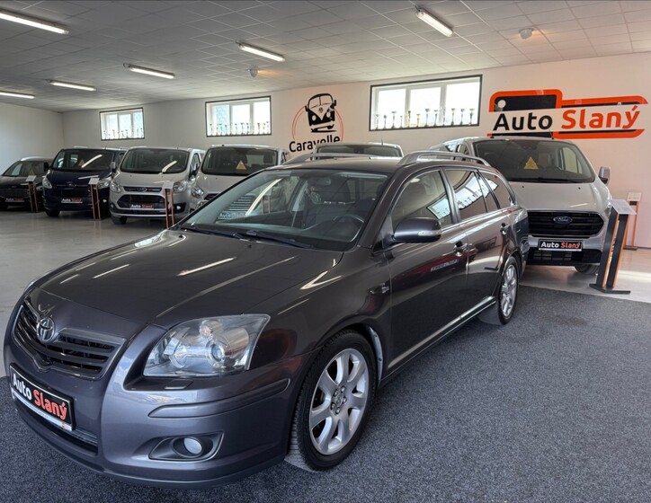 Toyota Avensis 1