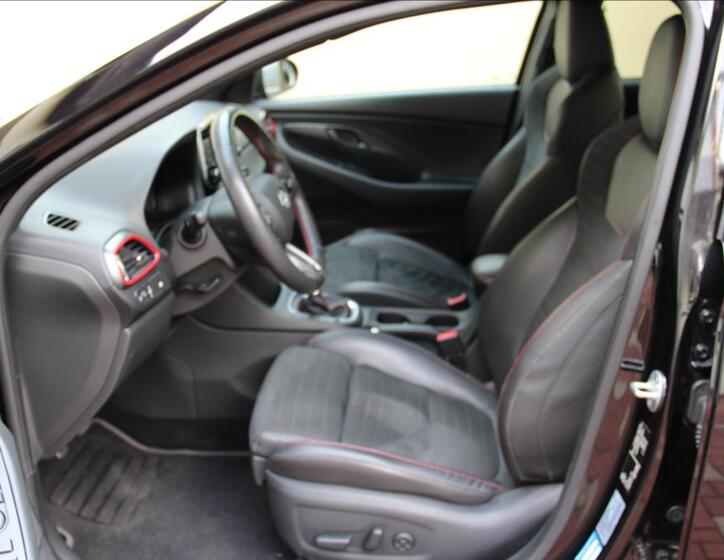 Hyundai i30 12