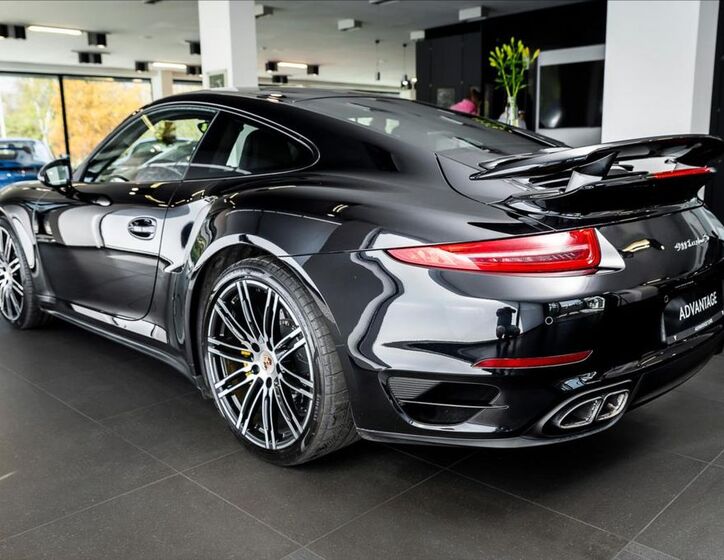 Porsche 911 4
