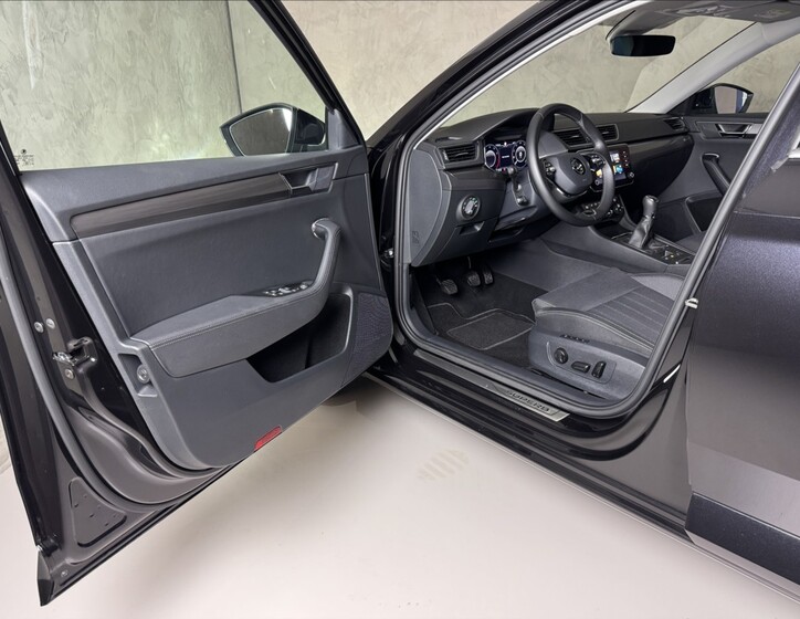 Škoda Superb 20
