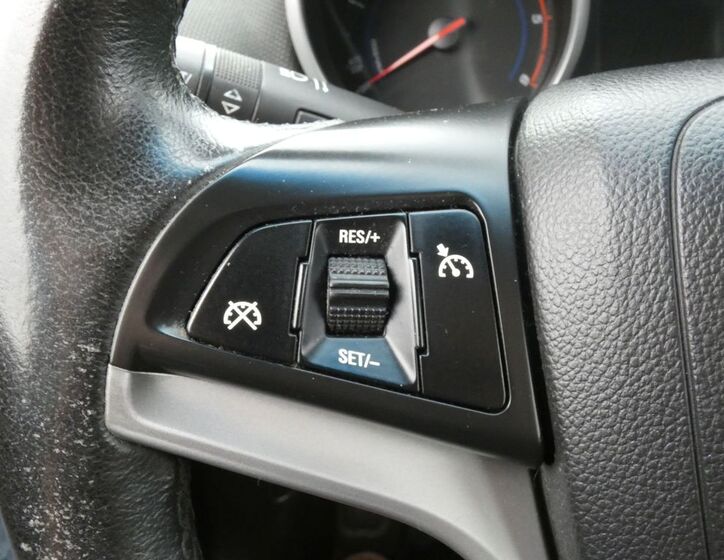 Chevrolet Cruze 32
