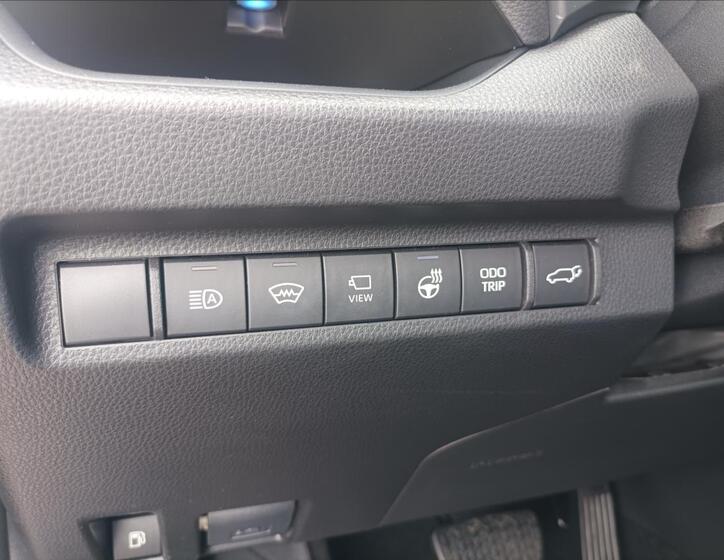 Toyota RAV4 12