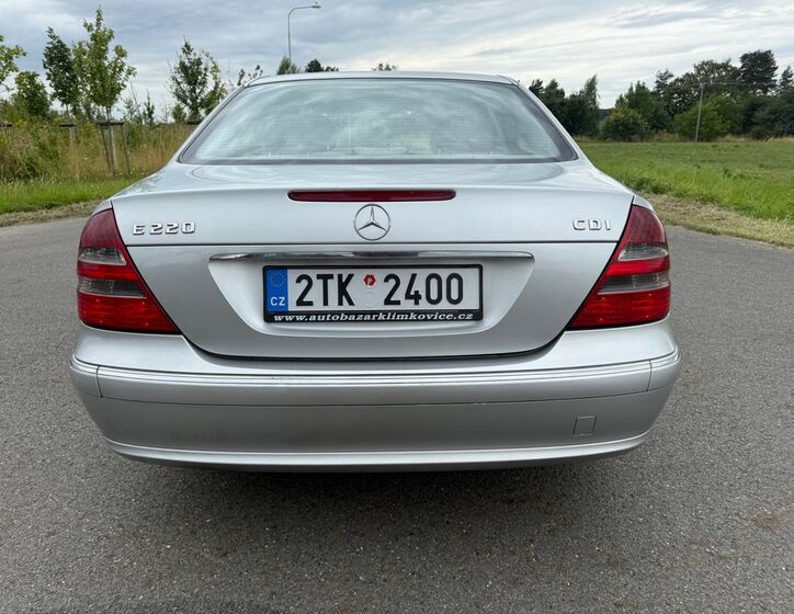 Mercedes-Benz Třídy E 4