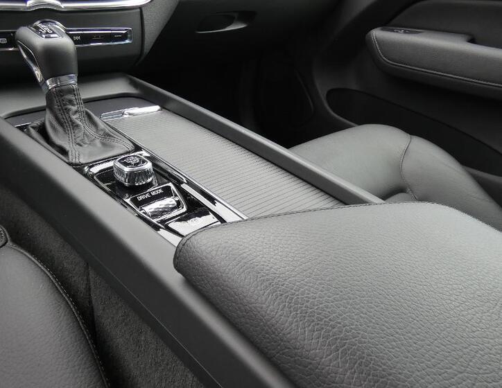 Volvo XC60 6