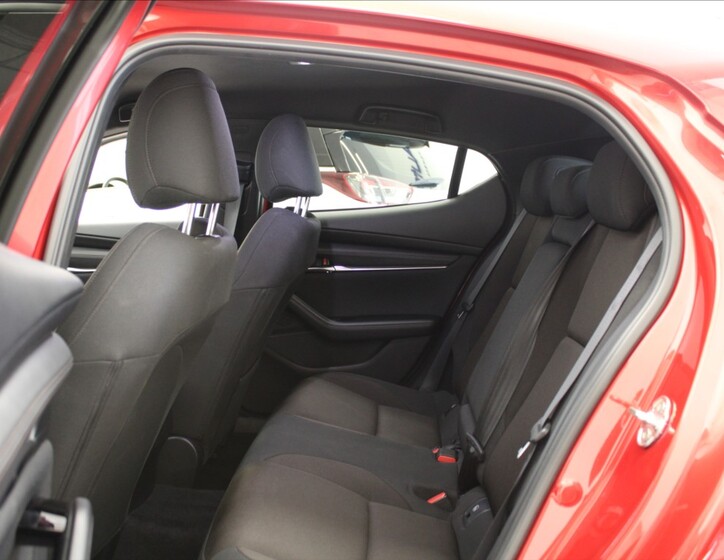 Mazda 3 7
