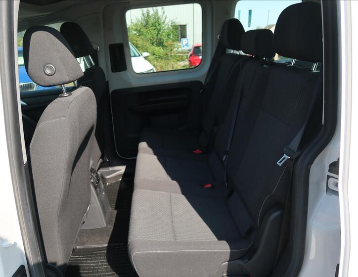 Volkswagen Caddy 17