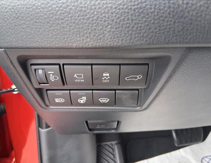 Toyota Yaris Cross 12