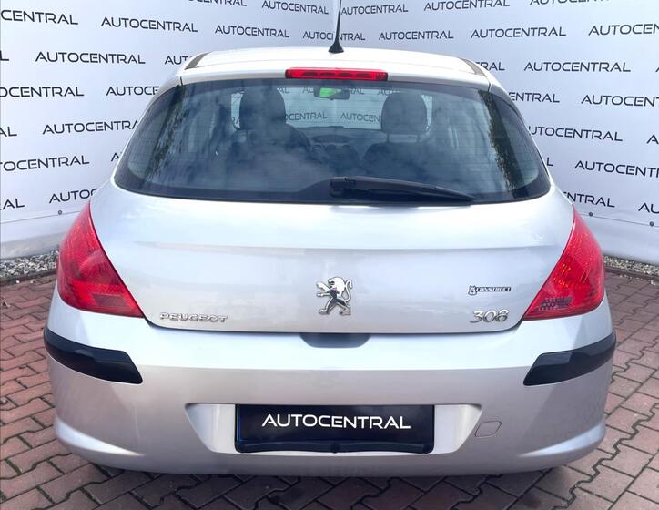 Peugeot 308 5