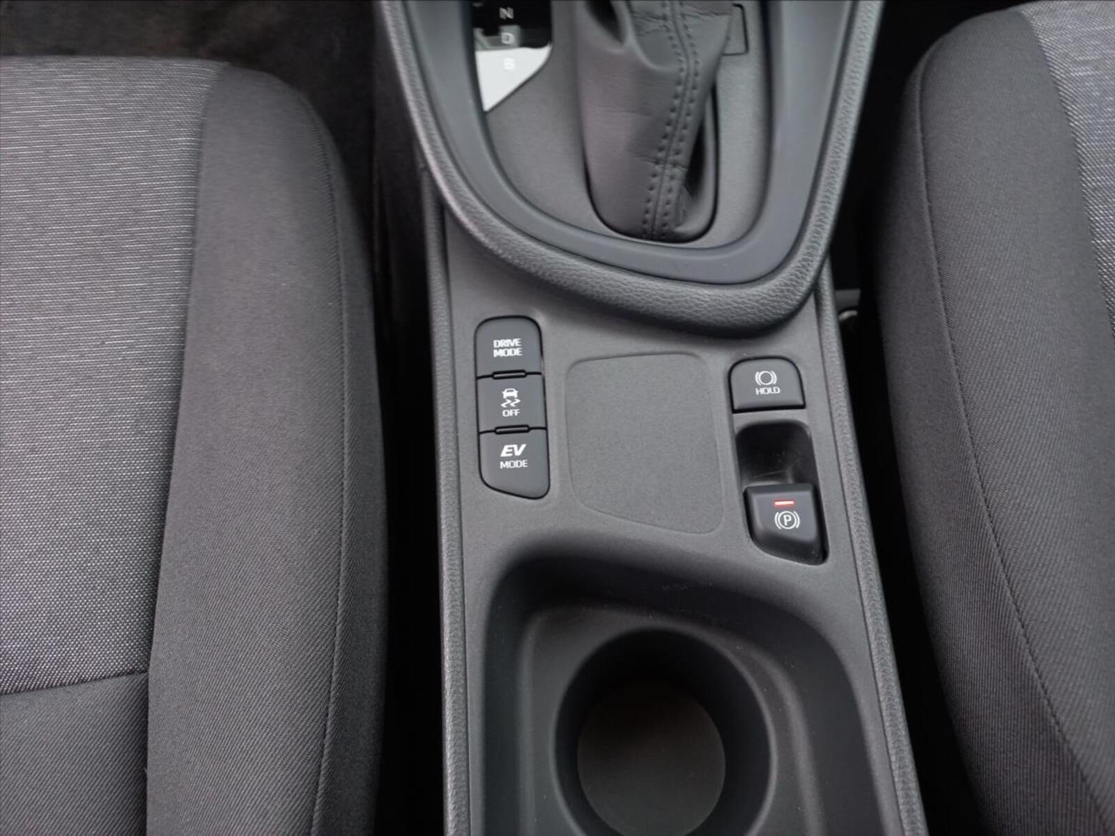 Toyota Yaris 15