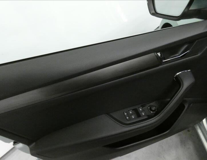 Škoda Superb 15