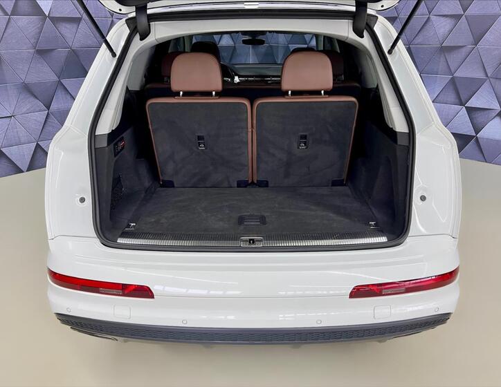 Audi Q7 34