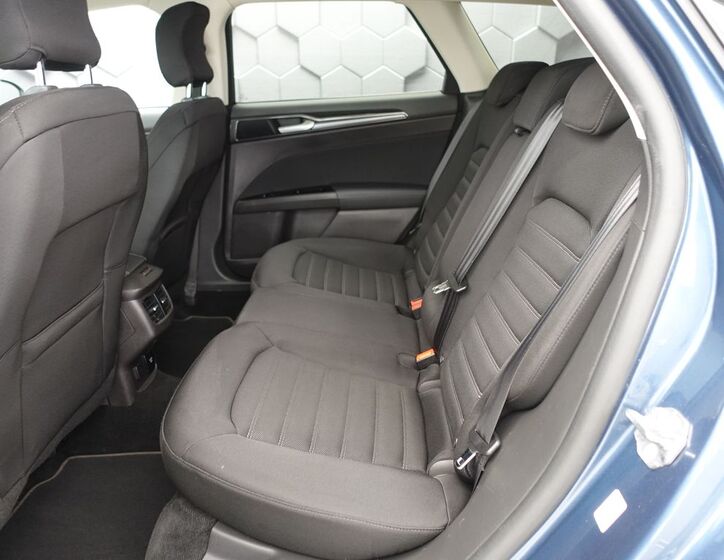 Ford Mondeo 26