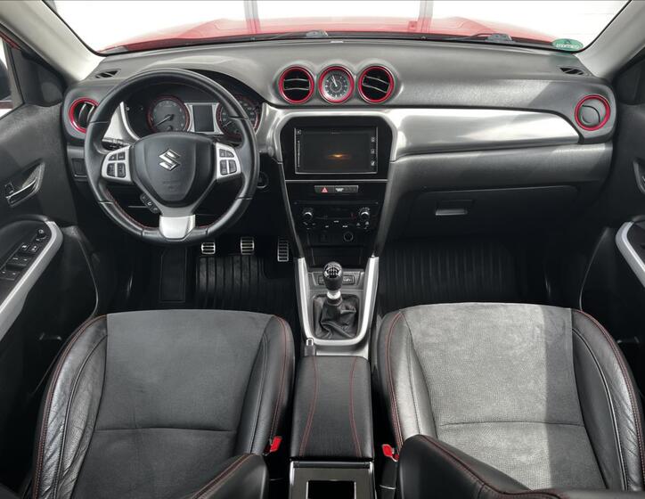 Suzuki Vitara 13