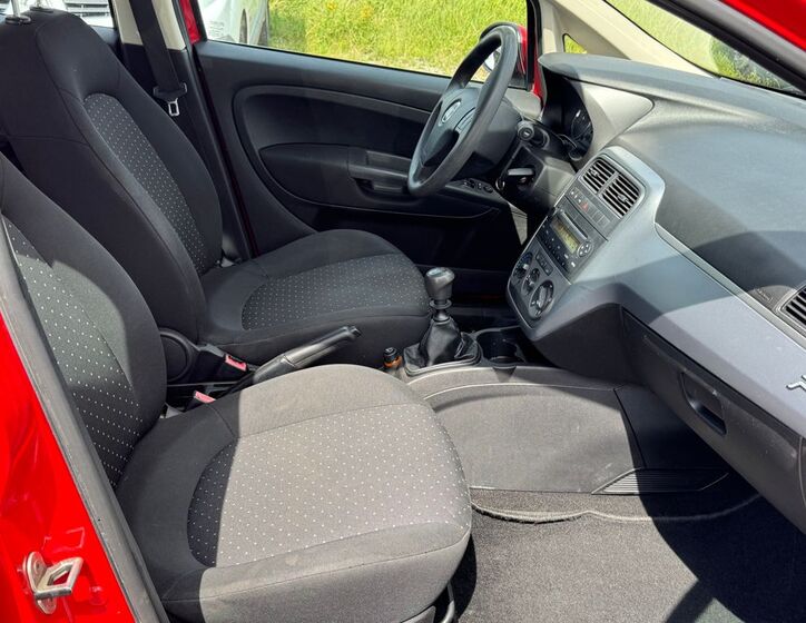 Fiat Grande Punto 13