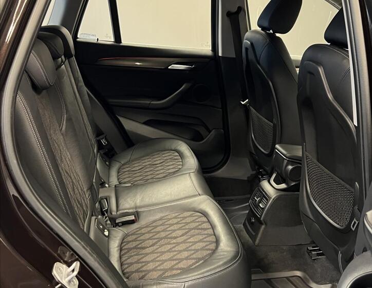 BMW X1 10