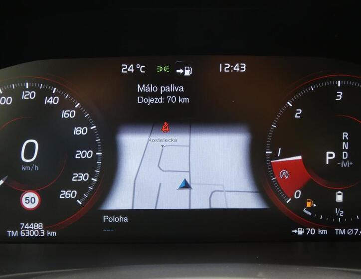 Volvo V90 13