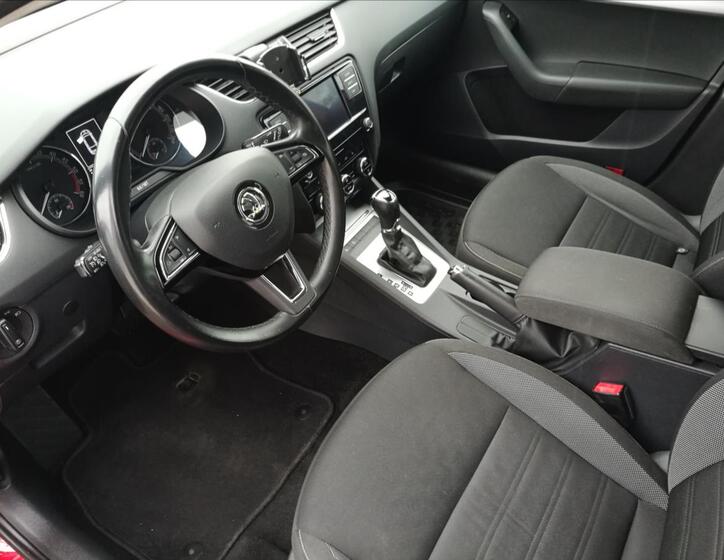 Škoda Octavia 9