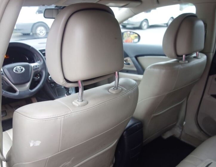 Toyota Avensis 23
