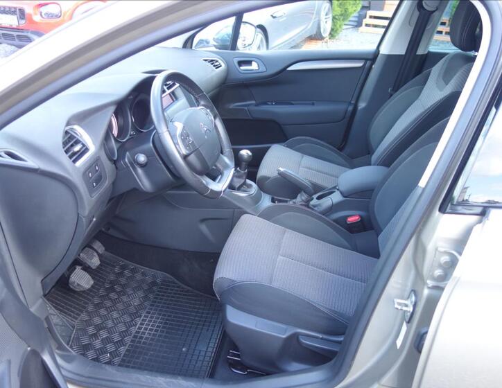 Citroën C4 10