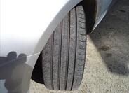 Volkswagen Golf 24