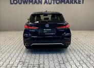 Lexus CT 200h 11