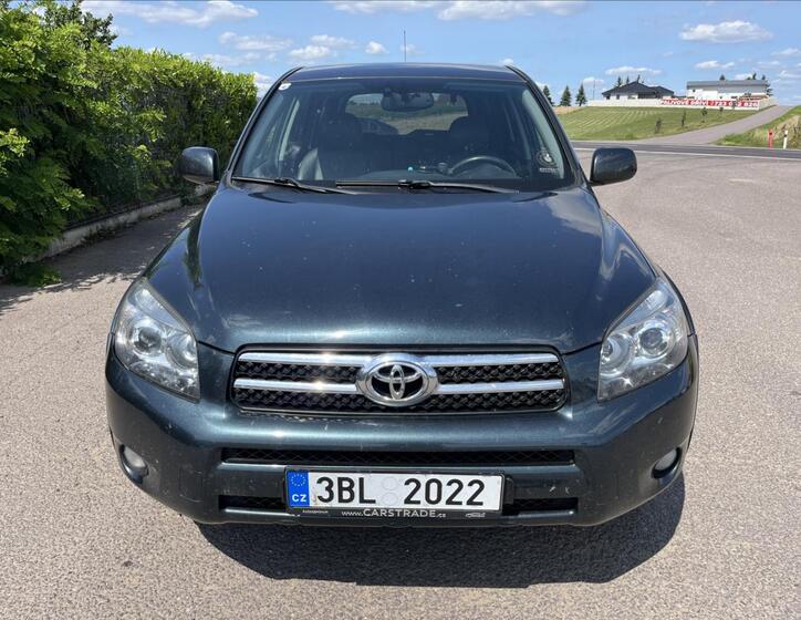 Toyota RAV4 2