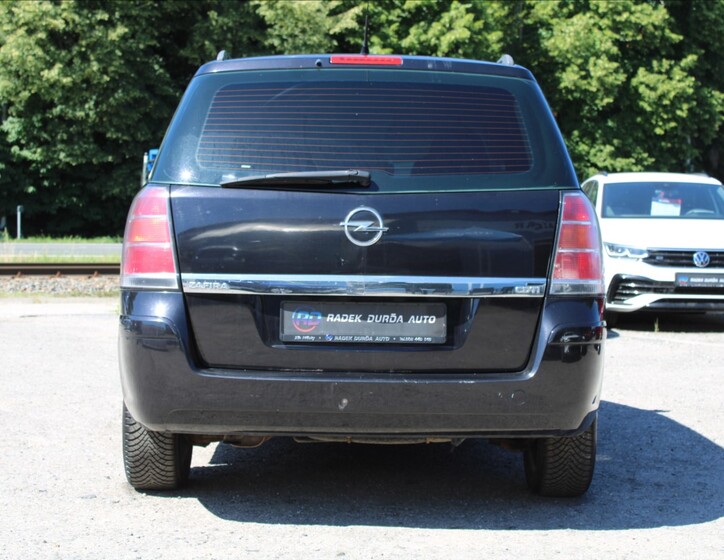 Opel Zafira 6