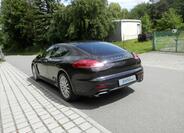 Porsche Panamera 7