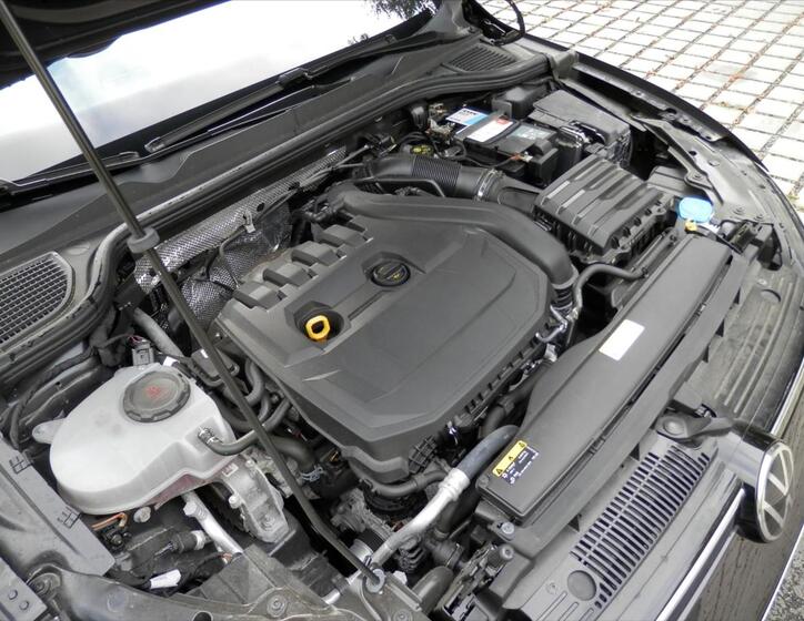 Volkswagen Golf 35