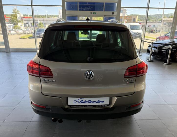 Volkswagen Tiguan 5