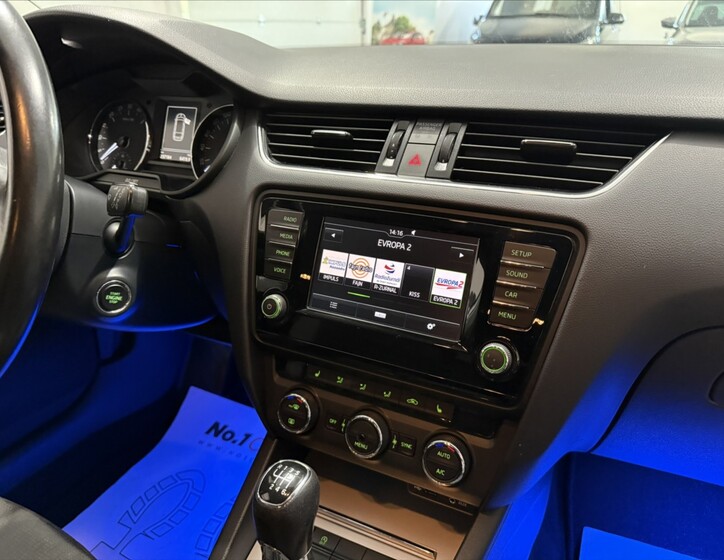 Škoda Octavia 16