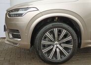 Volvo XC90 30