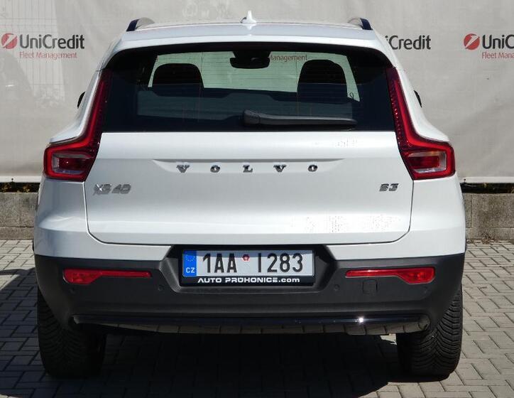 Volvo XC40 4