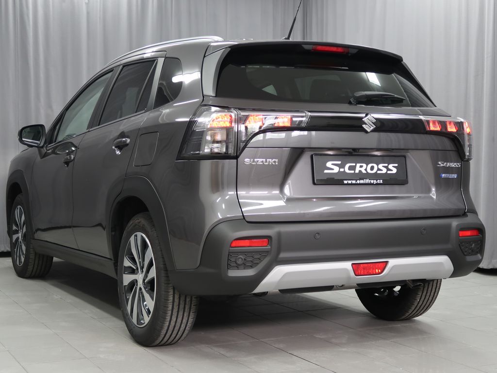 Suzuki S-Cross