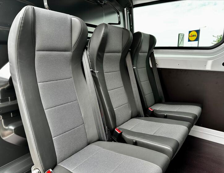 Nissan Interstar 17