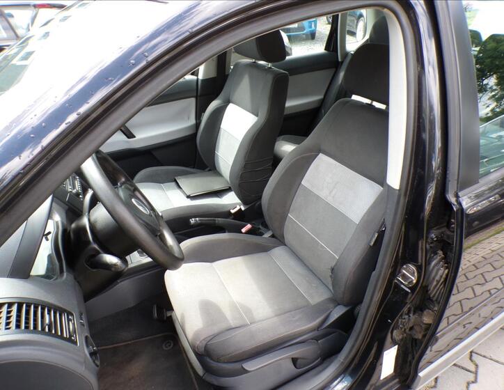 Volkswagen Polo 13