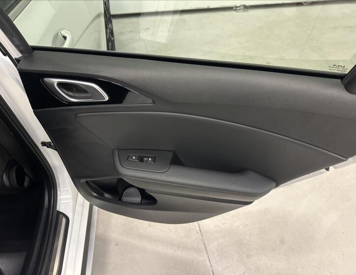 KIA ProCeed 29