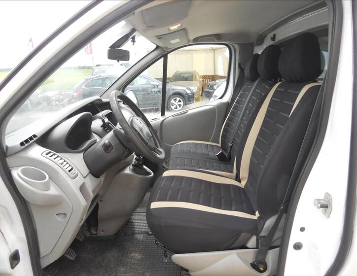 Renault Trafic 12