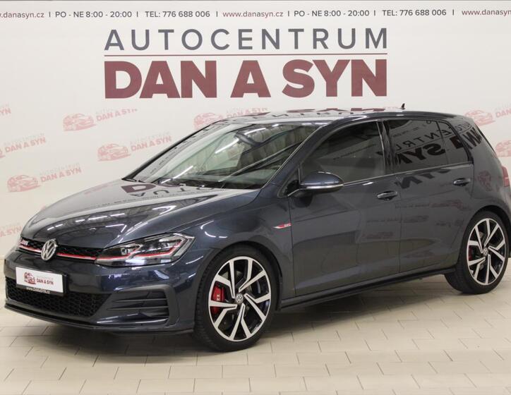 Volkswagen Golf 1