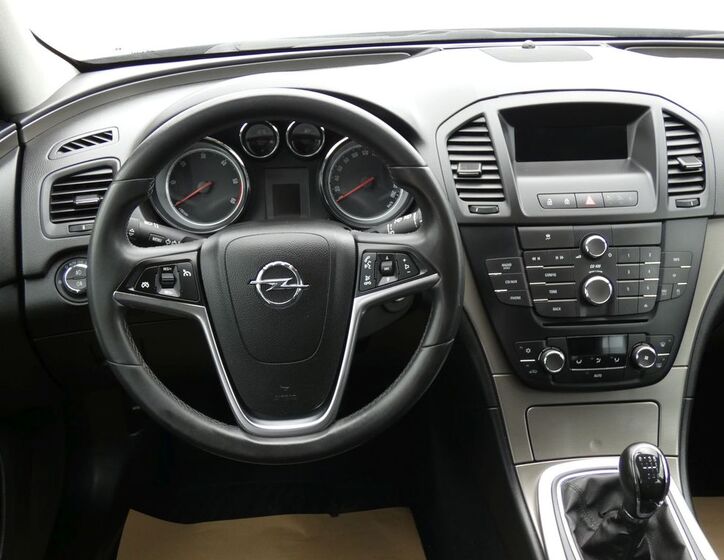 Opel Insignia 28