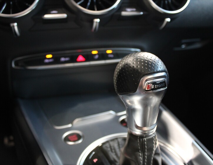 Audi TT 10