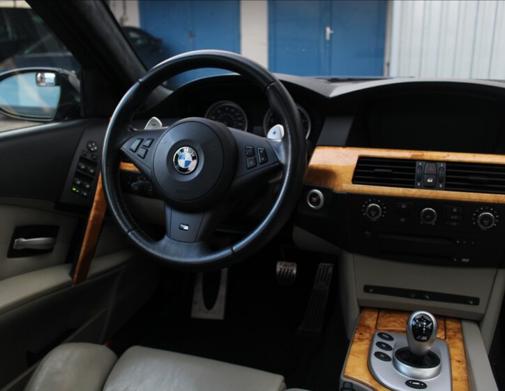 BMW M5 18