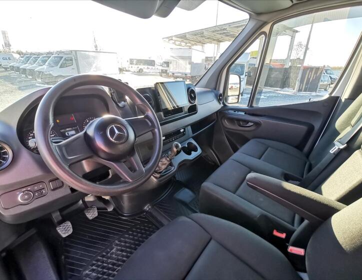 Mercedes-Benz Sprinter 6