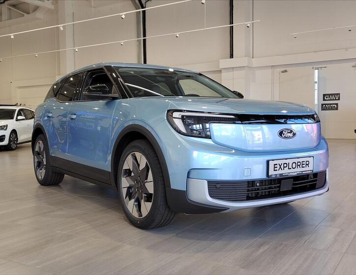 Ford Explorer 2
