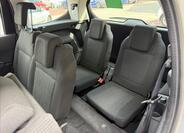 Peugeot 5008 13