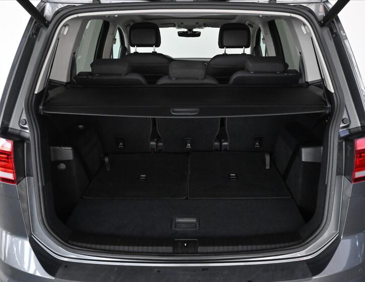 Volkswagen Touran 6