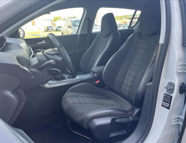 Peugeot 308 9